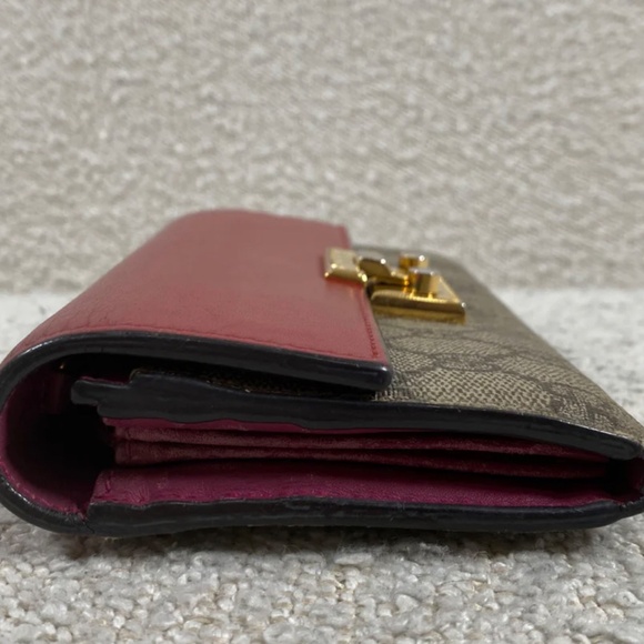 Pre-Owned GUCCI GG Supreme Monogram Moon Calfskin Padlock Continental Wallet - Picture 7 of 16